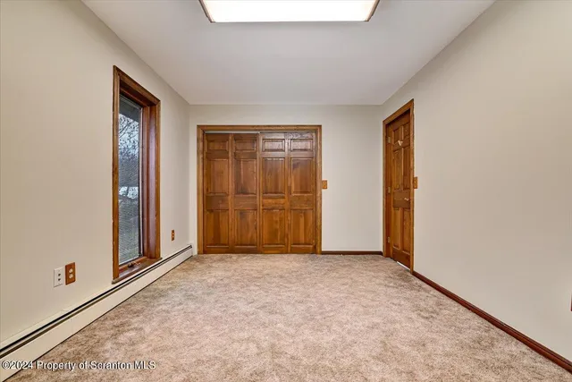 a view of a livingroom with window