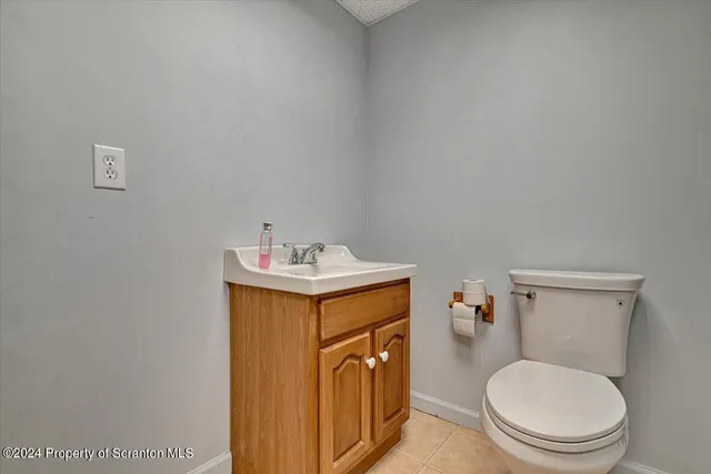 $1,395,000 | 434 Hemlock Road, Waymart, PA 18472