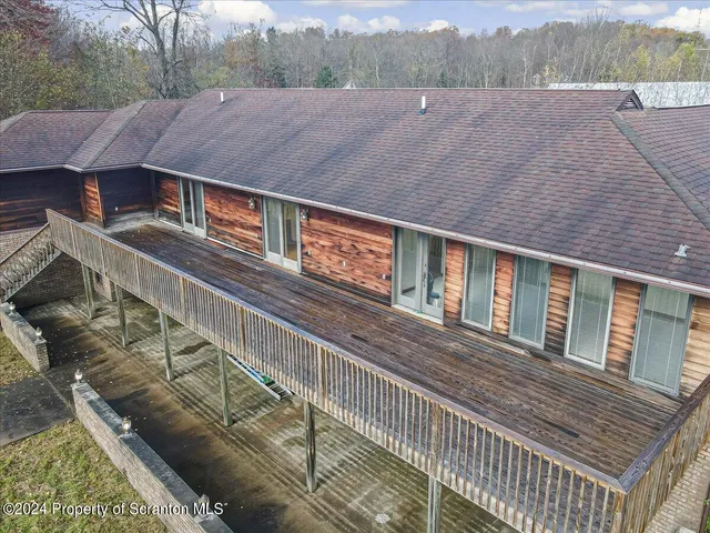 $1,395,000 | 434 Hemlock Road, Waymart, PA 18472