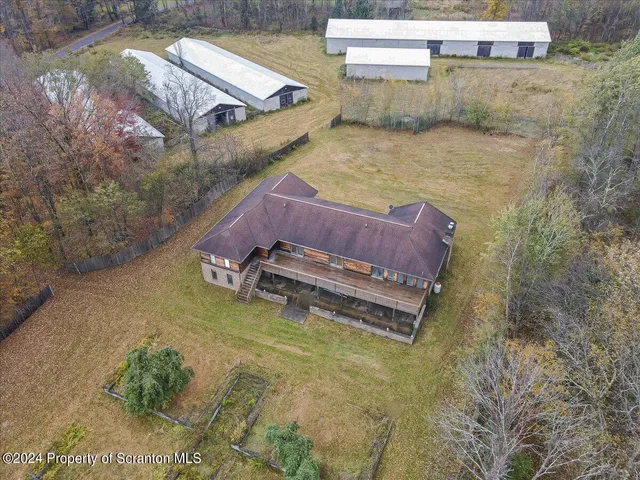 $1,395,000 | 434 Hemlock Road, Waymart, PA 18472