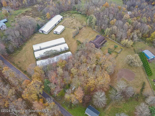 $1,395,000 | 434 Hemlock Road, Waymart, PA 18472