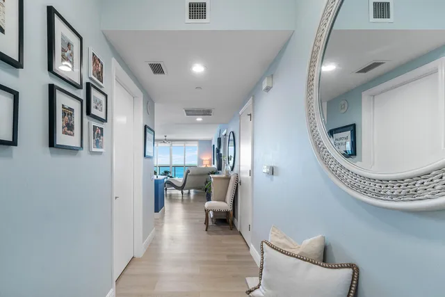 $4,200 | 2650 Lake Shore Drive, Unit 1202, Riviera Beach, FL 33404