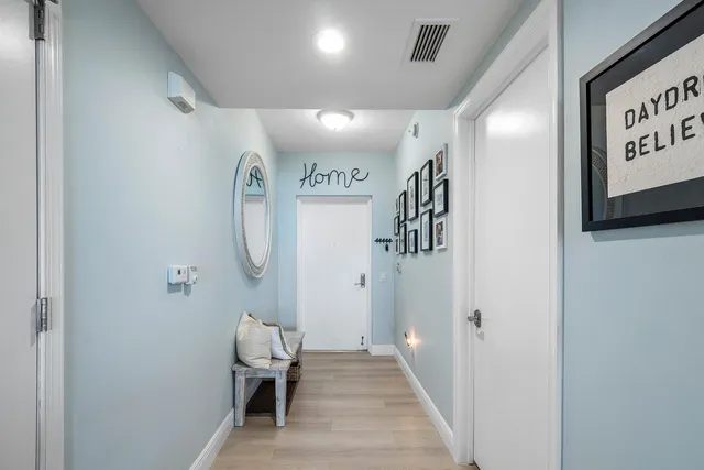 $4,200 | 2650 Lake Shore Drive, Unit 1202, Riviera Beach, FL 33404