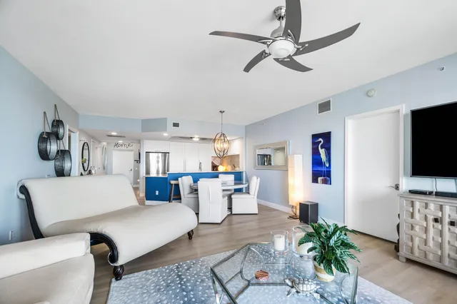 $4,200 | 2650 Lake Shore Drive, Unit 1202, Riviera Beach, FL 33404