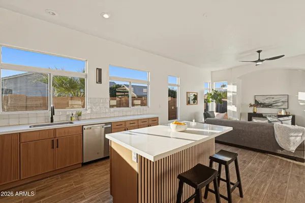 $705,000 | 342 West El Freda Road, Tempe, AZ 85284