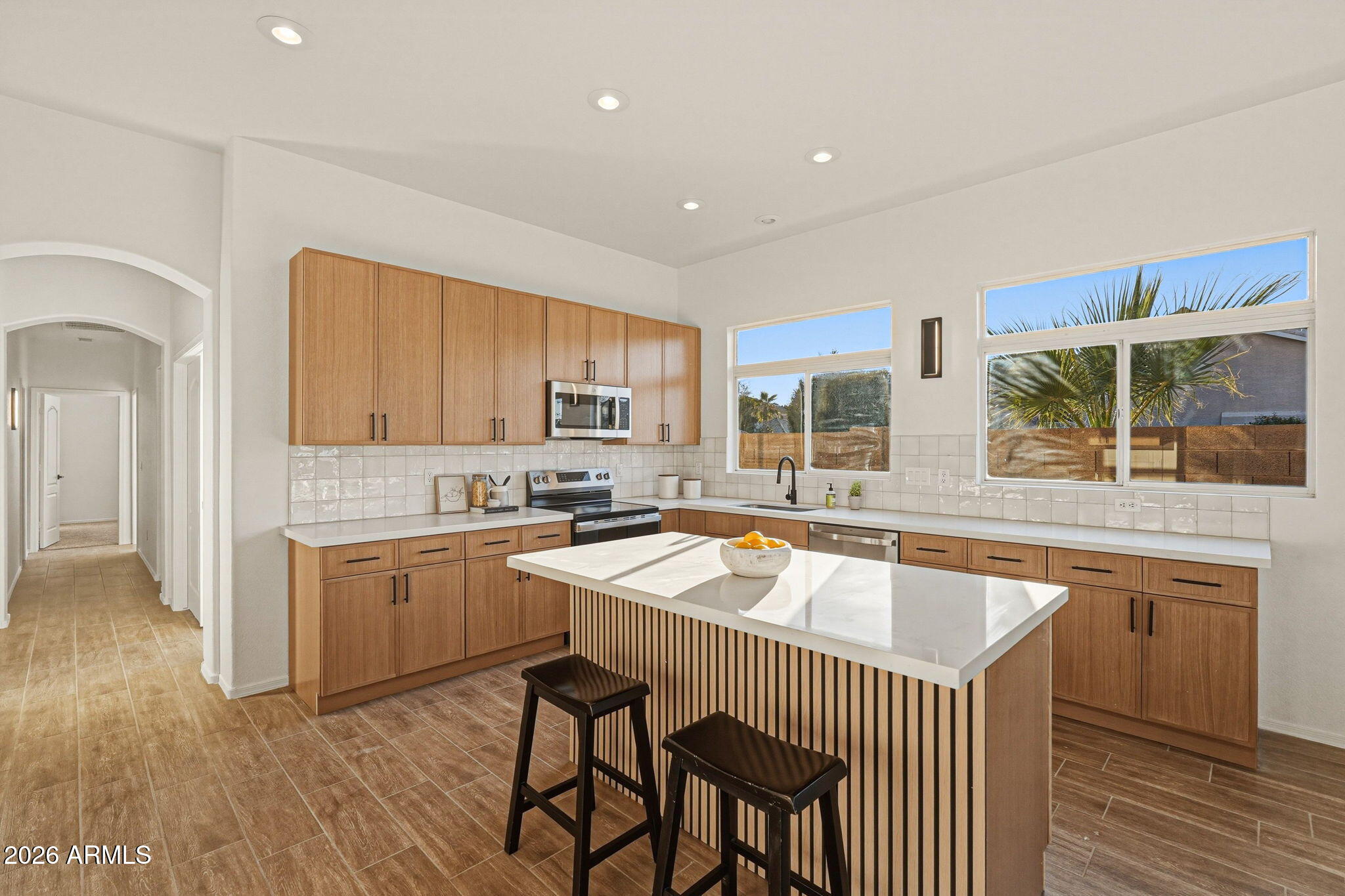 342 West El Freda Road Tempe, AZ 85284 - Photo 14 of 42 Kitchen