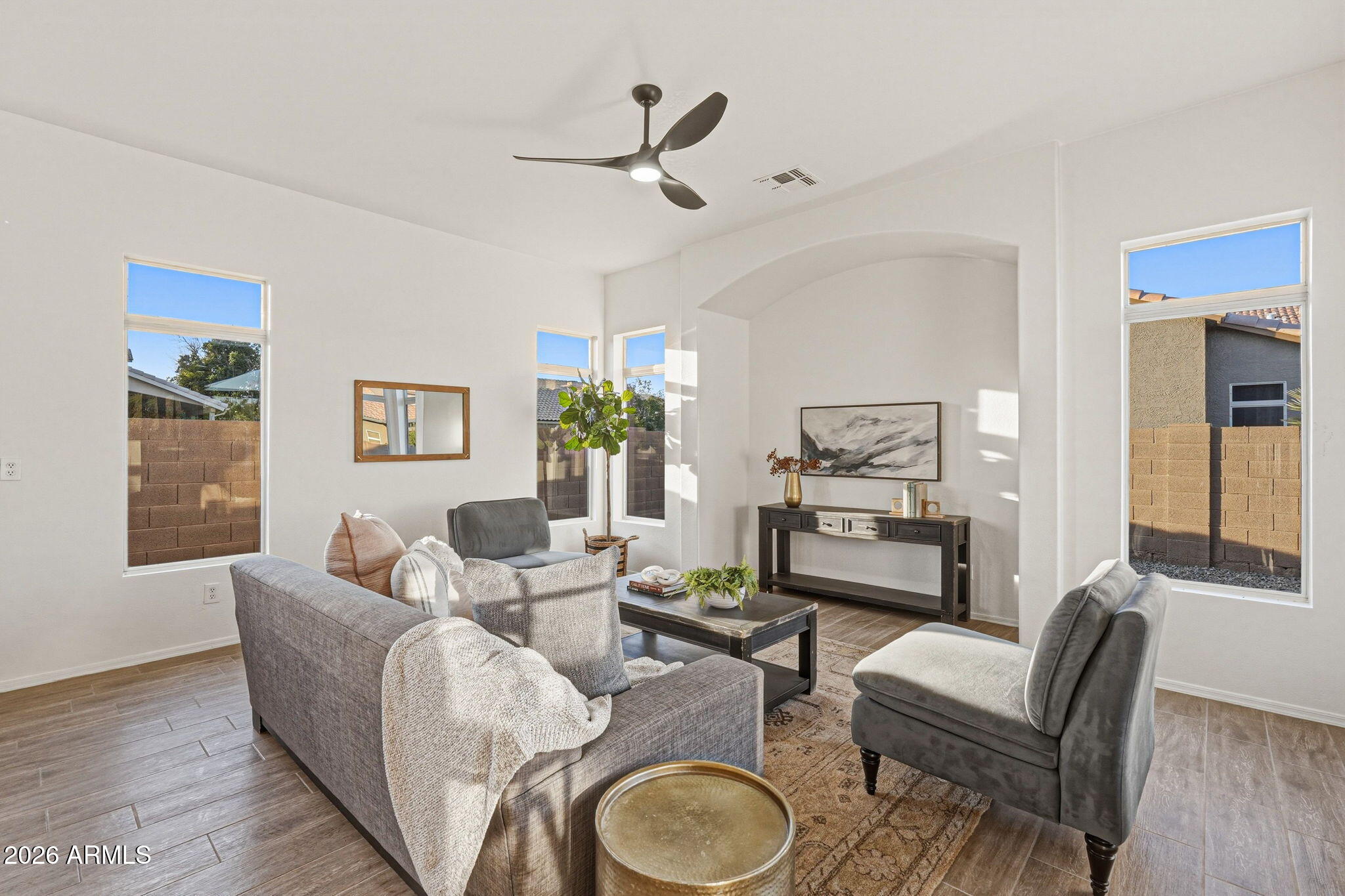 342 West El Freda Road Tempe, AZ 85284 - Photo 17 of 42 Family Room