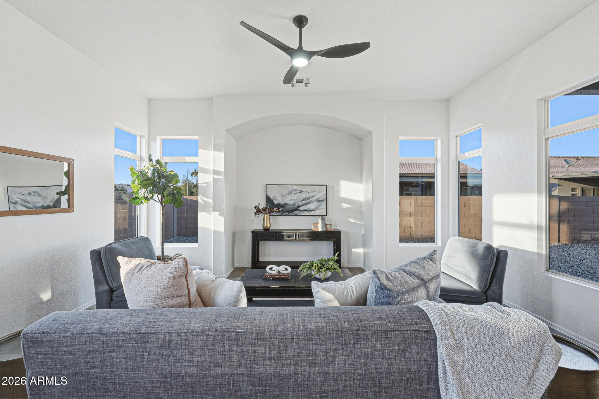 342 West El Freda Road Tempe, AZ 85284 - Photo 18 of 42 Family Room