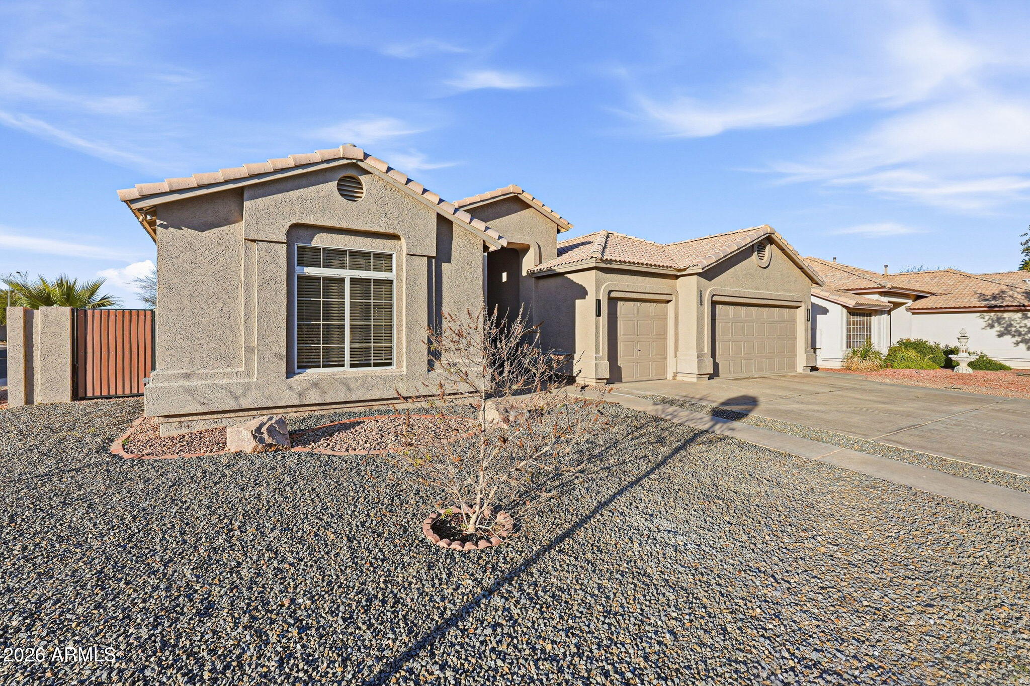342 West El Freda Road Tempe, AZ 85284 - Photo 5 of 42 Front