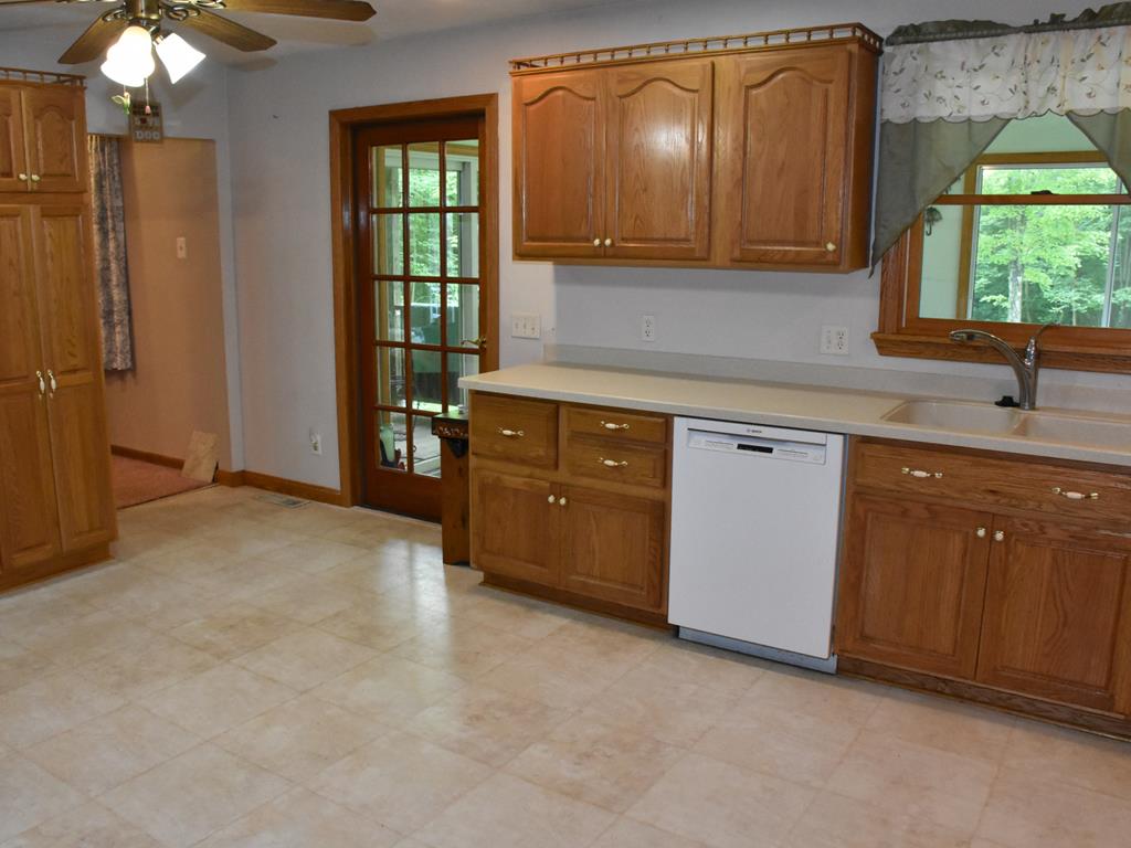 15897 Thompson Road Conneautville, PA 16406 - Photo 18 of 41