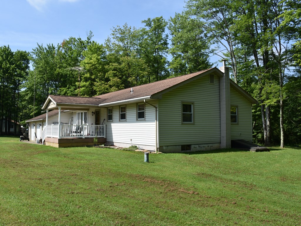 15897 Thompson Road Conneautville, PA 16406 - Photo 6 of 41