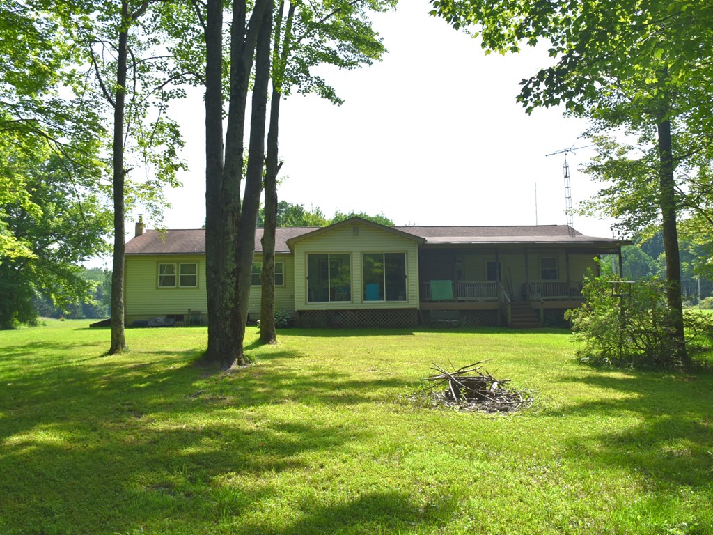 15897 Thompson Road Conneautville, PA 16406 - Photo 7 of 41