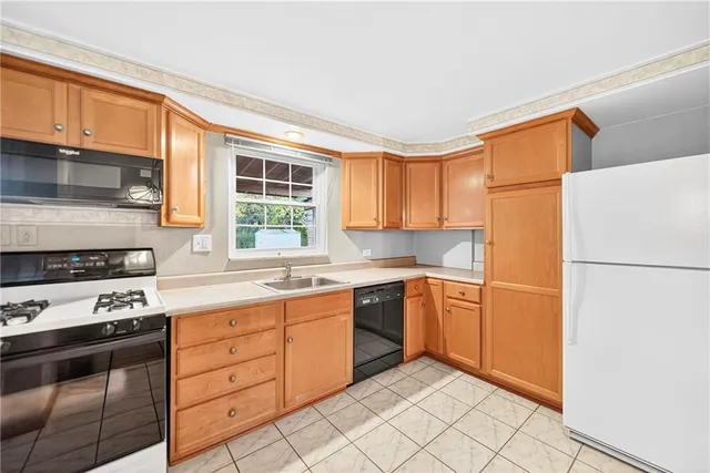 $234,900 | 2164 Constitution Boulevard, McKeesport, PA 15135