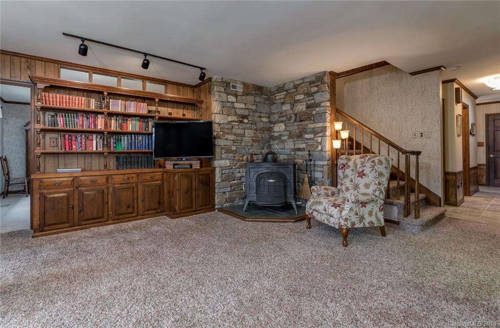 635 Wildcat View Ln Mill Spring Mill Spring, NC 28756 - Photo 5 of 26