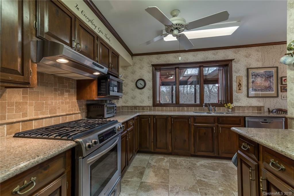 635 Wildcat View Ln Mill Spring Mill Spring, NC 28756 - Photo 8 of 26