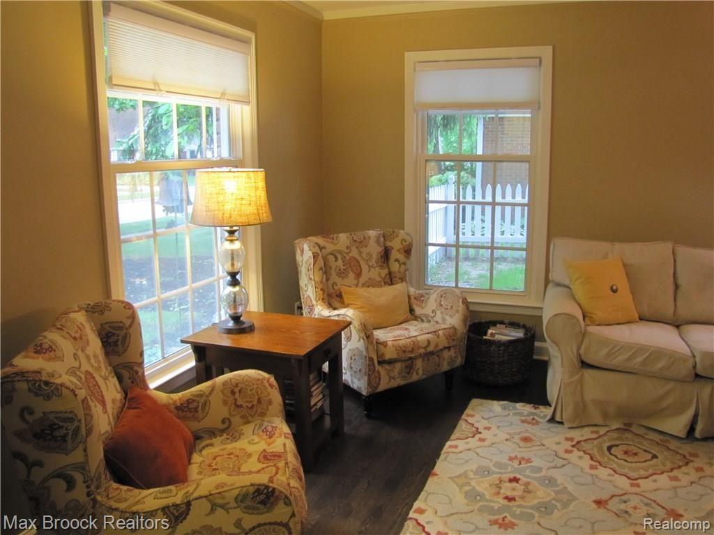 3969 Kenmore Road Berkley, MI 48072 - Photo 2 of 22 Living Room.JPG