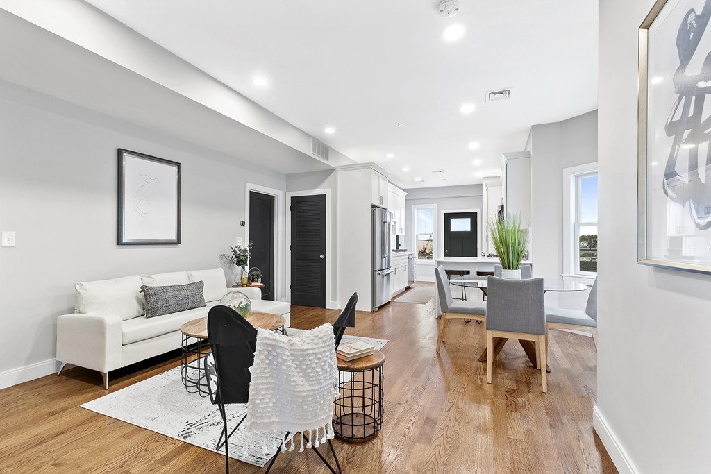 66 Falcon Street, Unit 4 Boston, MA 02128 - Photo 2 of 10