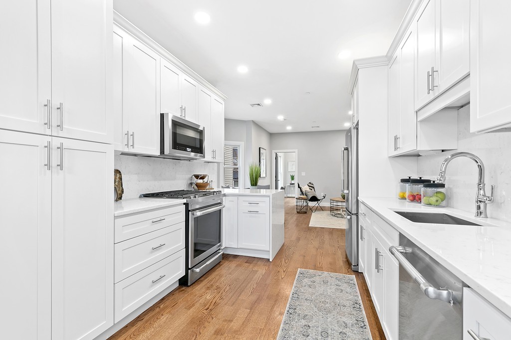 66 Falcon Street, Unit 4 Boston, MA 02128 - Photo 4 of 10