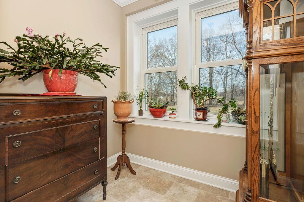 12775 Center Village Road Galena, OH 43021 - Photo 19 of 84 8-FamilyRoomNook