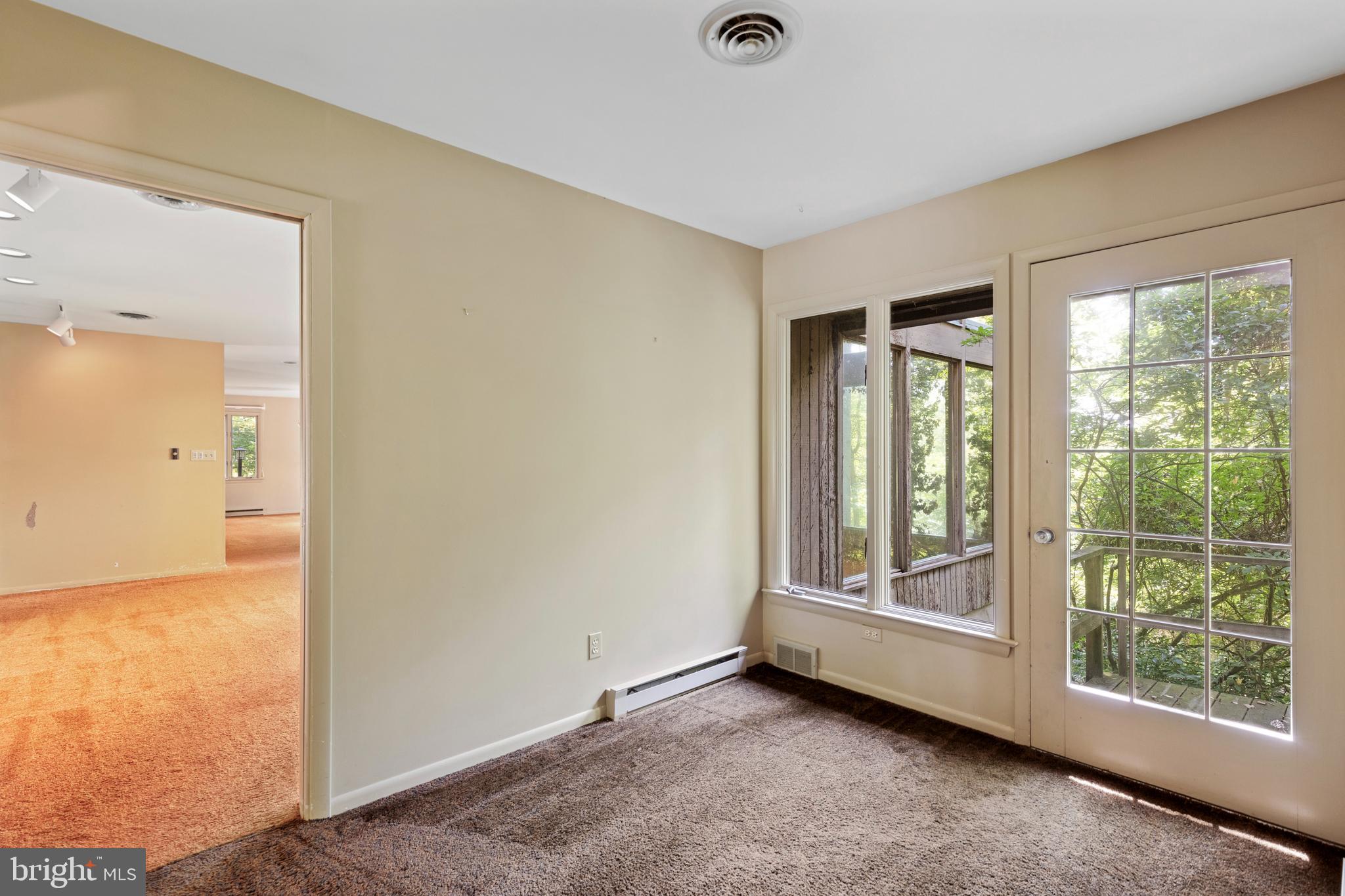 1236 Eagle Road New Hope, PA 18938 - Photo 11 of 40 Office Waiting Room/Sitting Room