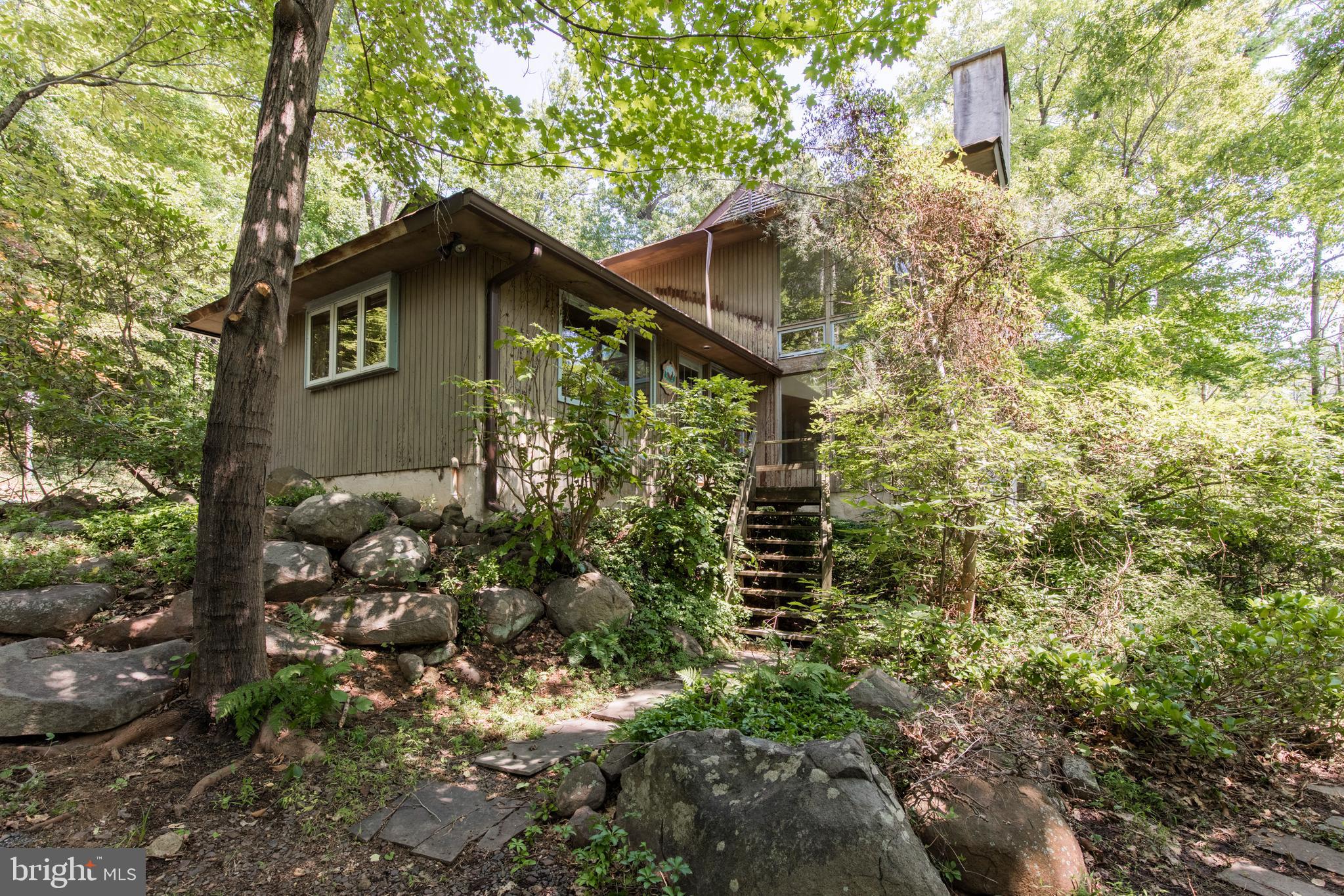 1236 Eagle Road New Hope, PA 18938 - Photo 37 of 40 Side View