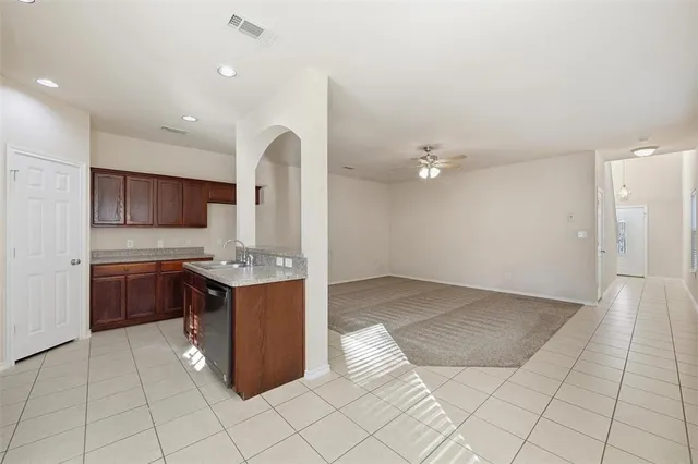 $1,475 | 813 Parkplace Ridge, Unit 815, Princeton, TX 75407