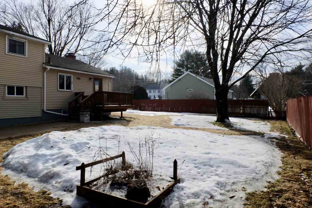 8 Ryder Road Keene, NH 03431 - Photo 3 of 27