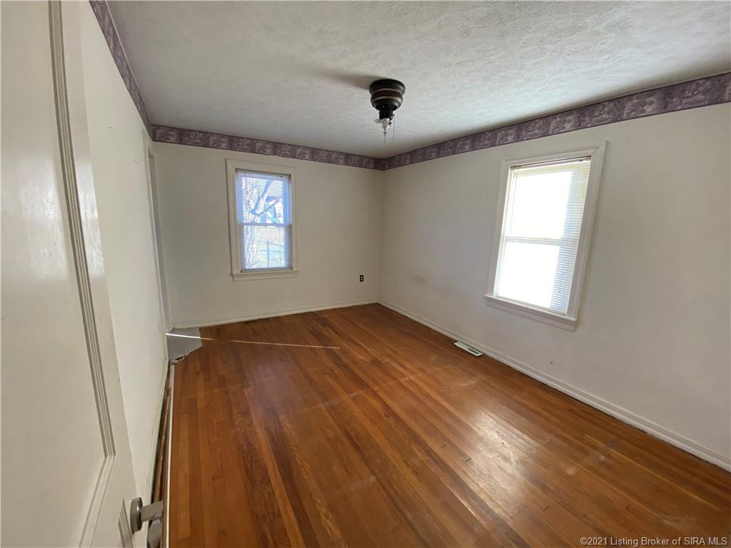 2015 West Moonglo Road Scottsburg, IN 47170 - Photo 13 of 19 Gallery Image 13