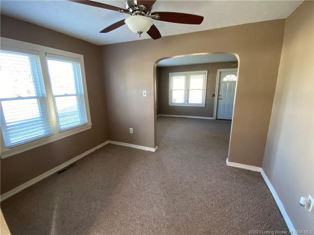 2015 West Moonglo Road Scottsburg, IN 47170 - Photo 9 of 19 Gallery Image 9