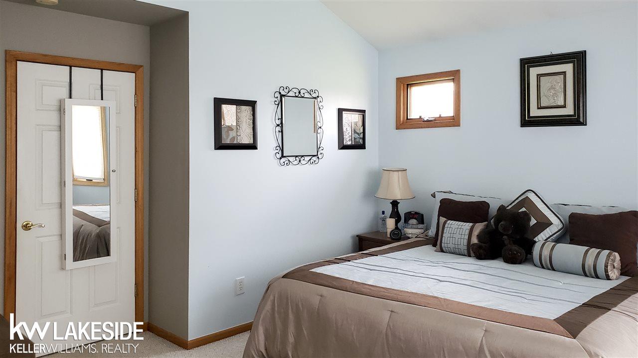 62335 Ray Center Road Ray, MI 48096 - Photo 27 of 38 50010143-26.JPG