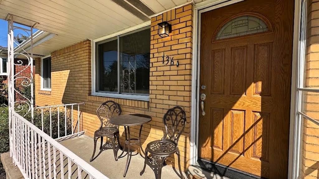 136 Richey Drive Verona, PA 15147 - Photo 6 of 31 Gallery Image 6