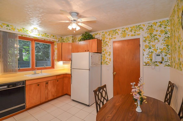 8 Thurston Road Watertown, MA 02472 - Photo 17 of 25 Gallery Image 17