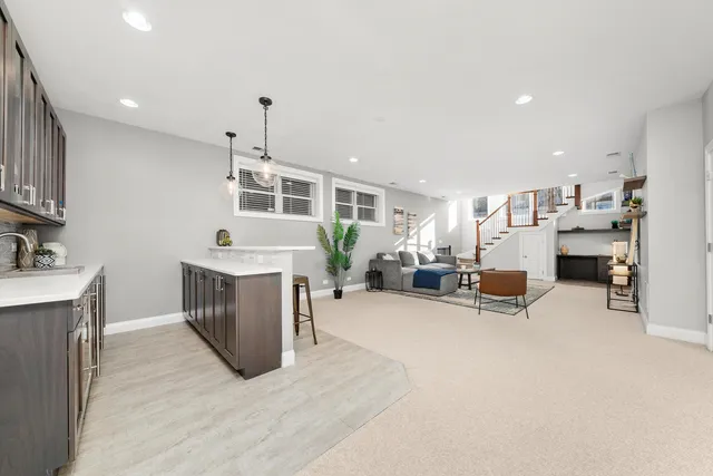 $849,000 | 1116 West Hubbard Street, Unit 1E, Chicago, IL 60642