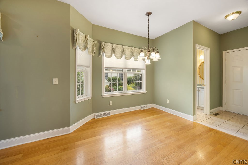206 Falling Brook Path Manlius, NY 13066 - Photo 11 of 31
