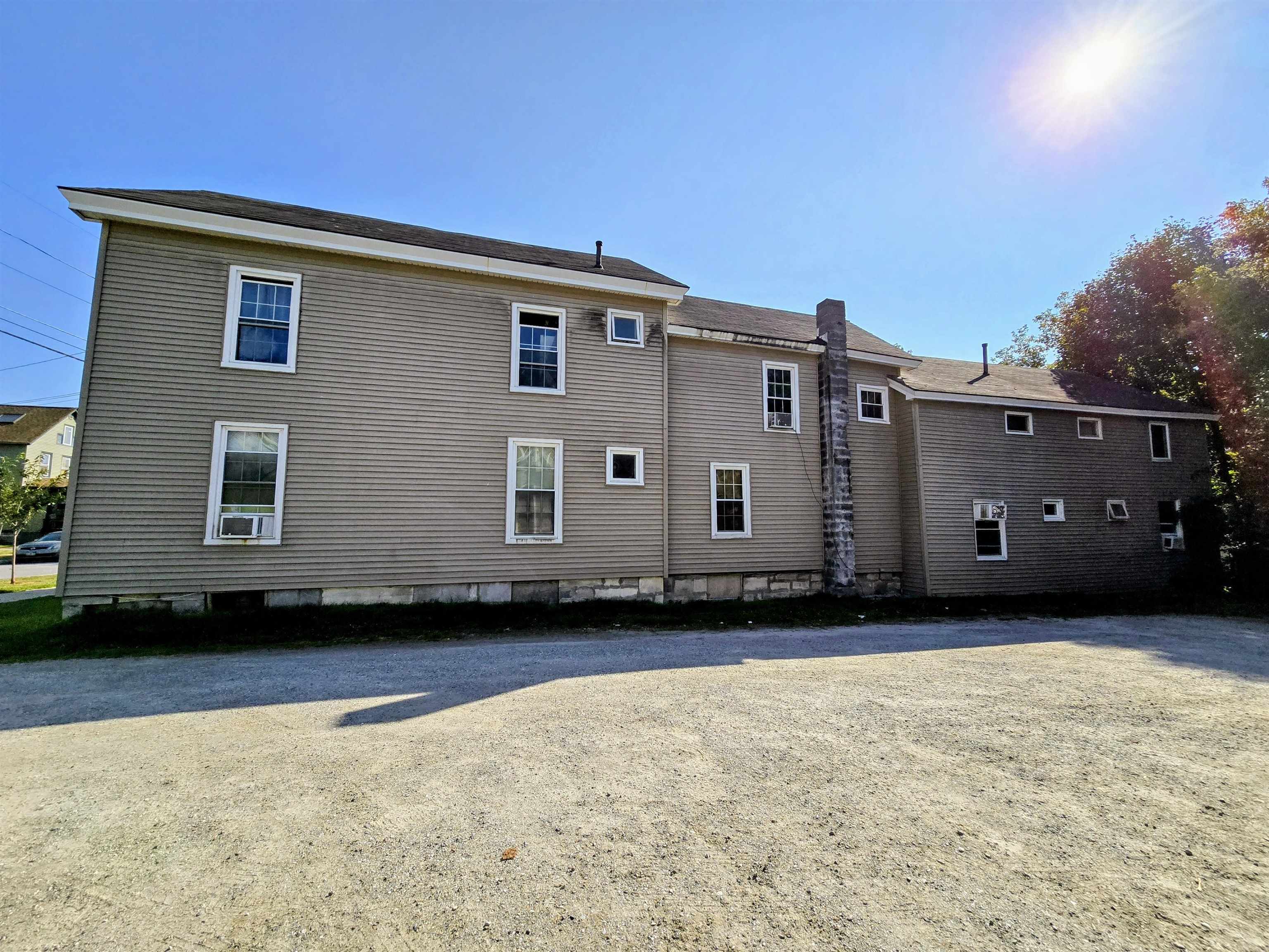 43 Summer Street Rutland, VT 05701 - Photo 5 of 25