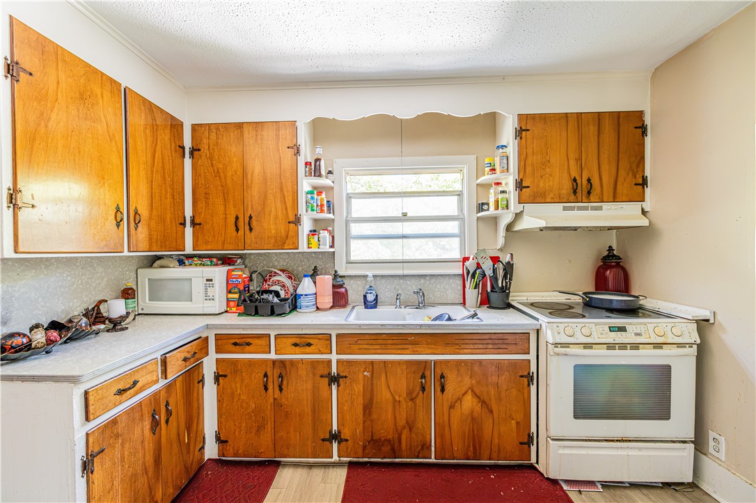 1474 North Goodman Street Rochester, NY 14609 - Photo 11 of 18 Gallery Image 11