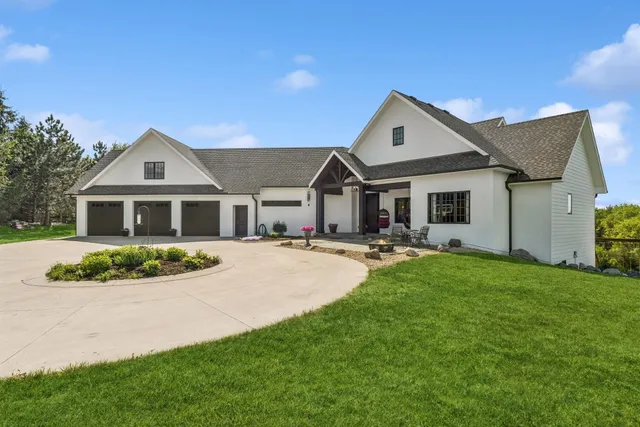 $1,150,000 | 2169 Ibson Avenue Southeast, Buffalo, MN 55313