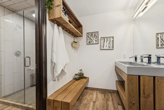 $1,150,000 | 2169 Ibson Avenue Southeast, Buffalo, MN 55313