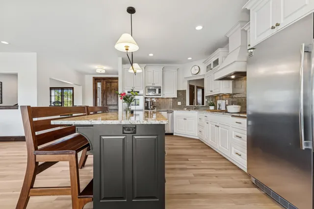 $1,150,000 | 2169 Ibson Avenue Southeast, Buffalo, MN 55313