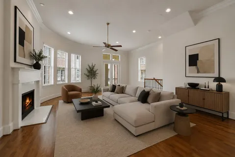 $499,000 | 2058 Fannin Station North, Houston, TX 77045