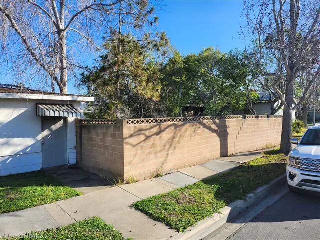 $2,500,000 | 1203 Park Huntington Beach, Huntington Beach, CA 92648