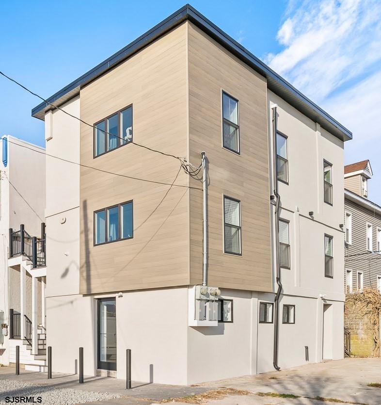 a view of a large white building