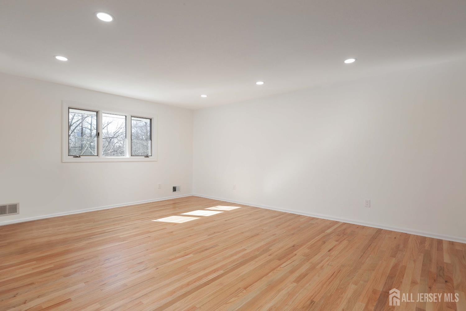 463 Cottrell Road Old Bridge, NJ 08857 - Photo 23 of 39