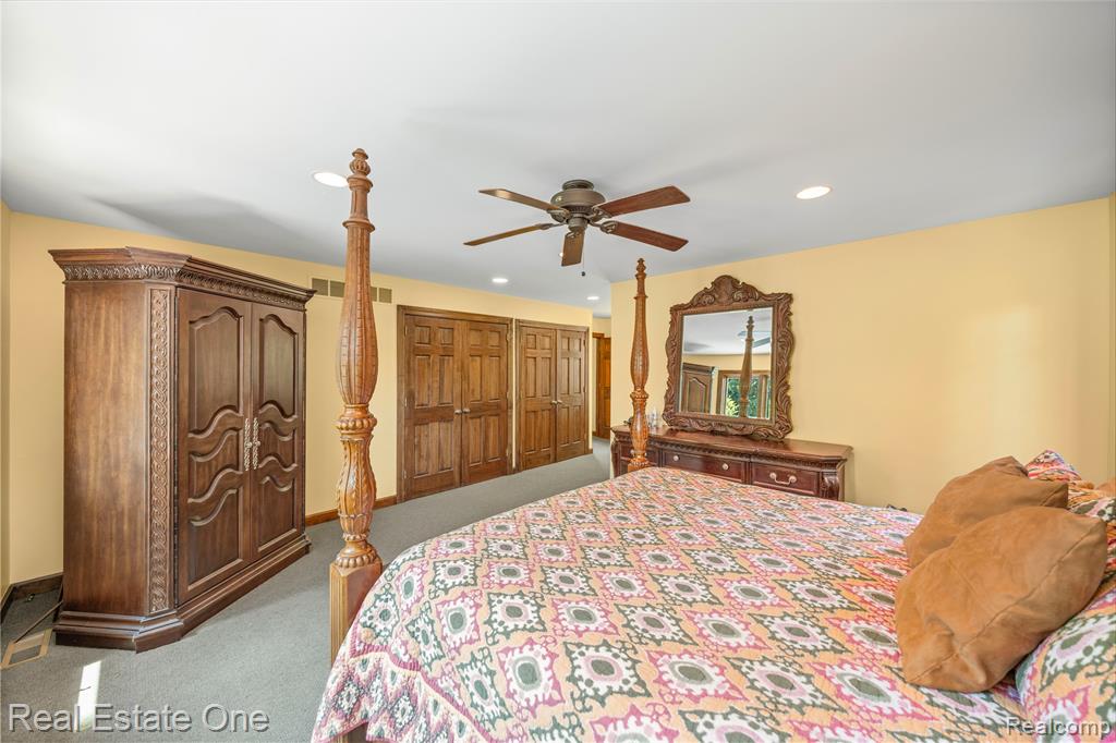 25740 Farmbrook Road Southfield, MI 48034 - Photo 33 of 64 Gallery Image 33
