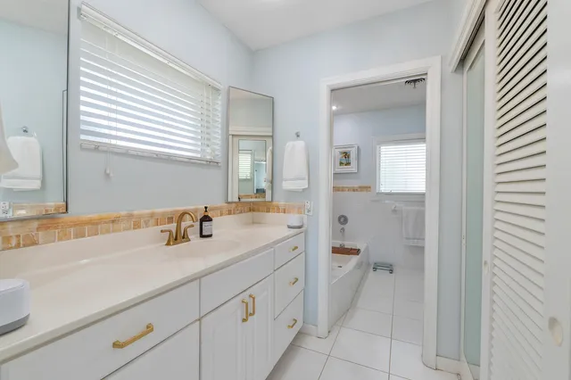 $8,500 | 772 Apple Tree Lane, Boca Raton, FL 33486