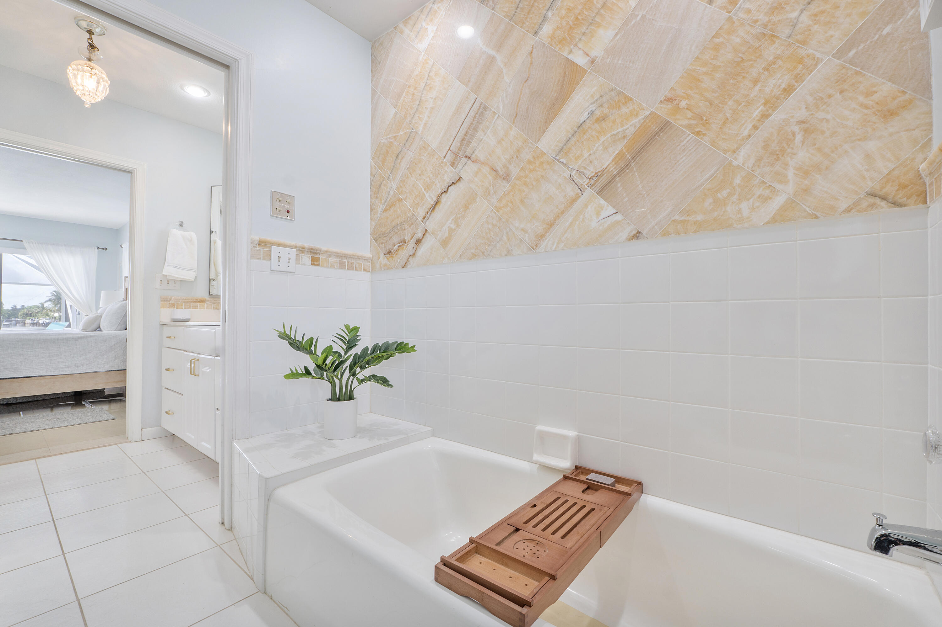 772 Apple Tree Lane Boca Raton, FL 33486 - Photo 24 of 39 772 Apple Tree Ln_035