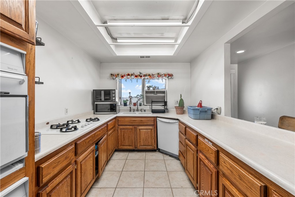 3104 Sacramento Road Phelan, CA 92371 - Photo 11 of 42