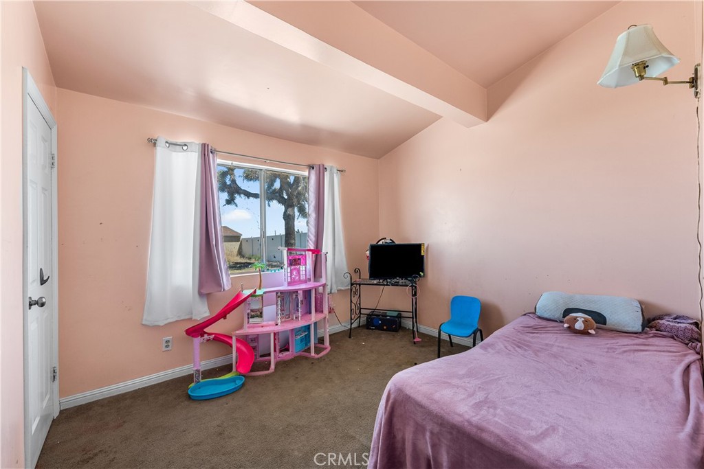 3104 Sacramento Road Phelan, CA 92371 - Photo 18 of 42