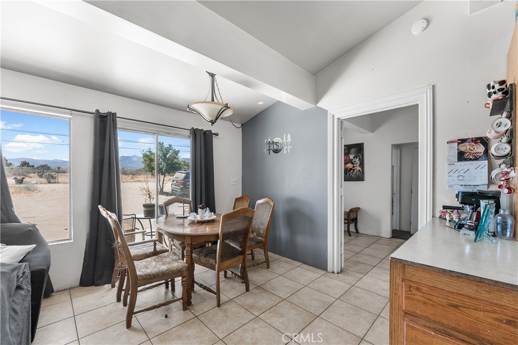 3104 Sacramento Road Phelan, CA 92371 - Photo 9 of 42