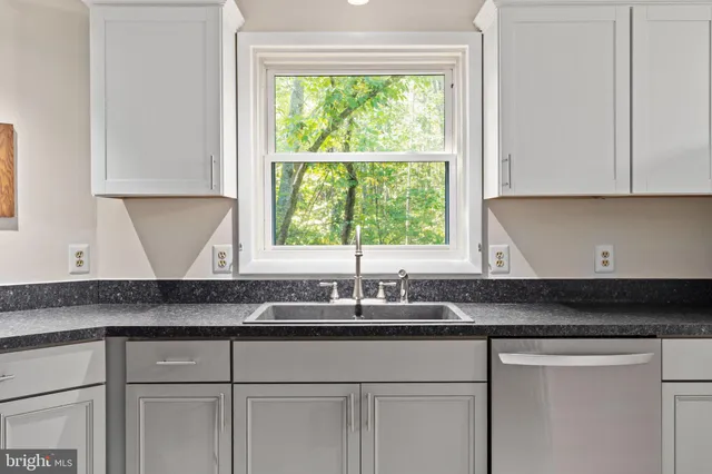 $469,000 | 8610 Engleman Lane, Spotsylvania, VA 22551